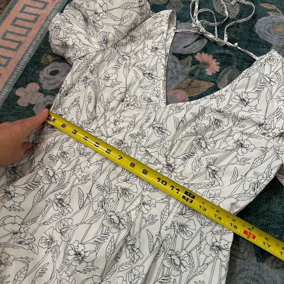 Club Monaco Mini Dress Size 6 White Black Line Floral Print Double V Puff Sleeve - Picture 15 of 16